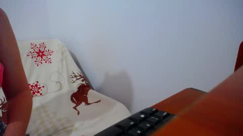 Snapshot of franceskcaa chatting on 12.15.24 franceskcaa online show from 12.15.24