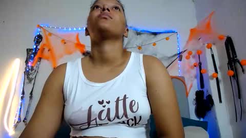 francihot4 online show from 10.30.25