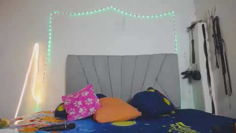 francihot4 online show from 12.02.25