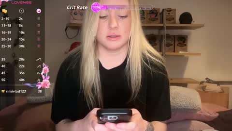 Snapshot of francis_digby chatting on 10.09.25 Francis Digby online show from 10.09.25