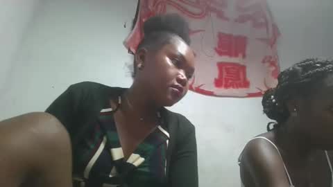 Snapshot of franckamby chatting on 11.28.25 franckamby online show from 11.28.25