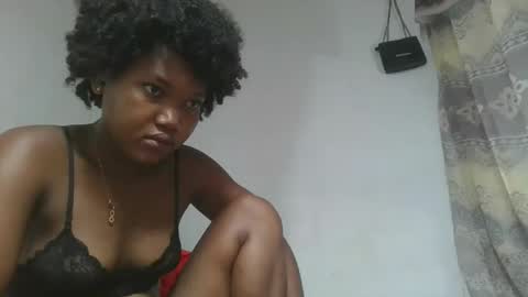 Snapshot of franckamby chatting on 12.05.25 franckamby online show from 12.05.25