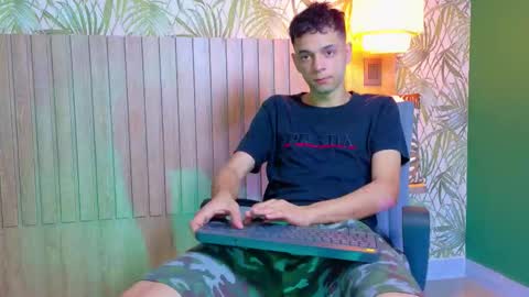 Snapshot of franco_boys chatting on 10.13.25 Franco online show from 10.13.25