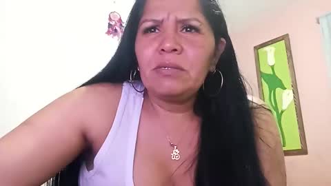 Snapshot of francy_froz chatting on 12.16.24 francy froz online show from 12.16.24