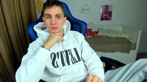 Frank online show from 12.22.25