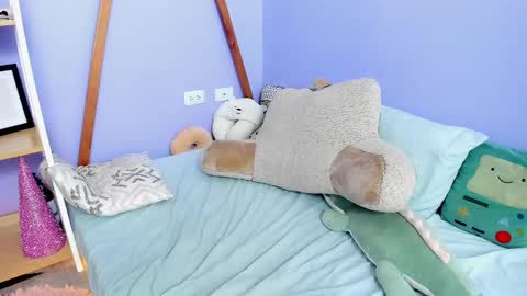 Snapshot of frank_sasha chatting on 03.07.25 Sasha online show from 03.07.25