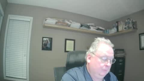 Snapshot of frankie6207 chatting on 10.25.25 frankie6207 online show from 10.25.25