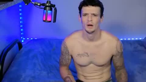 Snapshot of frankoafterdark chatting on 09.18.25 Franco online show from 09.18.25