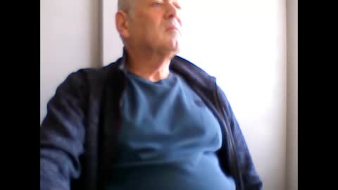 Snapshot of frannkboy61 chatting on 03.22.26 frannkboy61 online show from 03.22.26