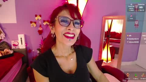 Snapshot of fransheskarossi chatting on 12.15.24 Fransheska online show from 12.15.24
