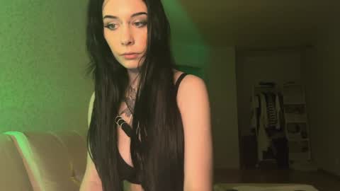 Snapshot of frau_basted chatting on 01.23.25 mistress Bastet and  mintcola online show from 01.23.25