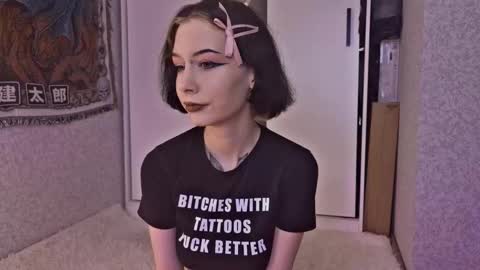 Snapshot of frau_basted chatting on 10.21.25 mistress Bastet and  mintcola online show from 10.21.25