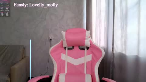 Snapshot of frauchocolate chatting on 02.26.25 Alice online show from 02.26.25
