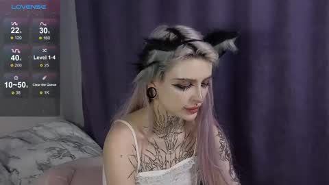 Snapshot of fraulein_mooon chatting on 12.15.24 Asya UwU online show from 12.15.24