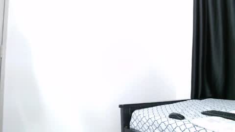 freaky_bunnies online show from 04.24.26