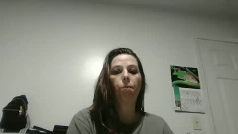 Snapshot of freckles232399 chatting on 04.03.26 freckles232399 online show from 04.03.26