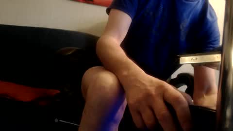 Snapshot of fred1051 chatting on 12.21.25 yo online show from 12.21.25