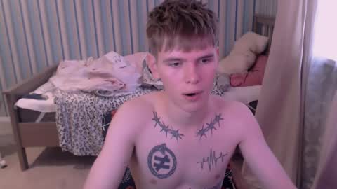 Snapshot of fredd_xanderrs chatting on 10.13.25 fredd_xanderrs online show from 10.13.25