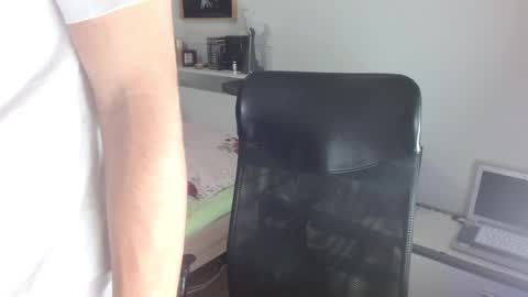 Snapshot of freddy_star chatting on 04.25.26 Frederick Perin online show from 04.25.26
