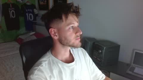Snapshot of freddy_star chatting on 05.26.26 Frederick Perin online show from 05.26.26