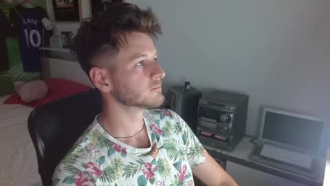 Snapshot of freddy_star chatting on 06.09.26 Frederick Perin online show from 06.09.26