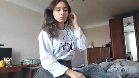 Mia online show from 10.03.25