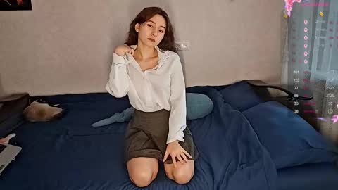 Mia online show from 11.27.25