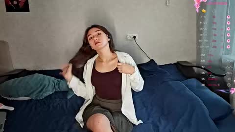 Mia online show from 12.03.25