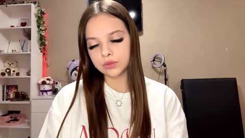 Lina online show from 03.25.26