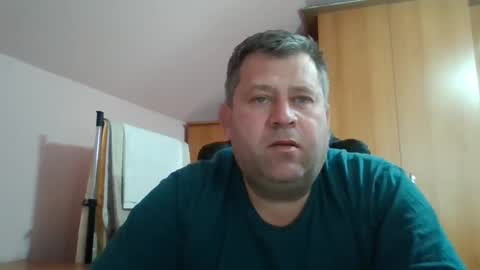 Snapshot of freeboy80180 chatting on 01.11.25 freeboy80180 online show from 01.11.25