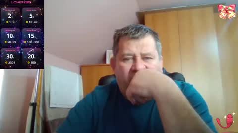 Snapshot of freeboy80180 chatting on 01.13.25 freeboy80180 online show from 01.13.25