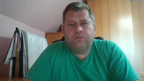 Snapshot of freeboy80180 chatting on 09.21.25 freeboy80180 online show from 09.21.25