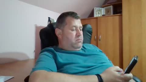 Snapshot of freeboy80180 chatting on 11.19.25 freeboy80180 online show from 11.19.25