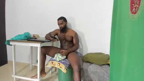 Snapshot of freedom_24 chatting on 01.23.25 shakur online show from 01.23.25