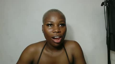 frekkymorelle online show from 03.01.25