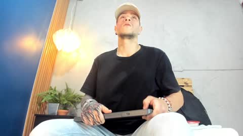 Xavier online show from 01.15.25