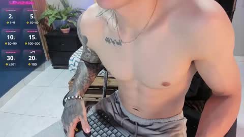 Xavier online show from 02.12.25