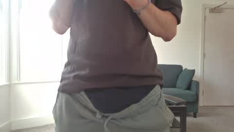 Snapshot of frenchbdmaninlondon chatting on 06.17.26 Horny Paul online show from 06.17.26