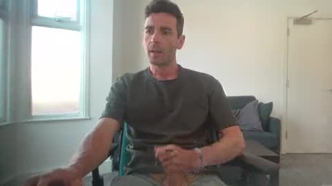 Snapshot of frenchbdmaninlondon chatting on 07.06.26 Horny Paul online show from 07.06.26