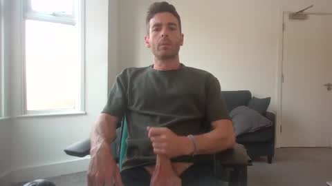Snapshot of frenchbdmaninlondon chatting on 07.09.26 Horny Paul online show from 07.09.26