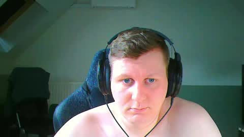 Snapshot of frenchfrieswithmayo chatting on 04.27.26 French fries online show from 04.27.26