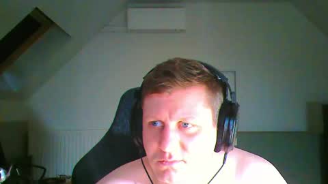 Snapshot of frenchfrieswithmayo chatting on 05.10.26 French fries online show from 05.10.26