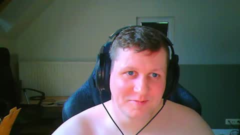 Snapshot of frenchfrieswithmayo chatting on 06.11.26 French fries online show from 06.11.26