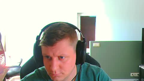Snapshot of frenchfrieswithmayo chatting on 06.20.26 French fries online show from 06.20.26