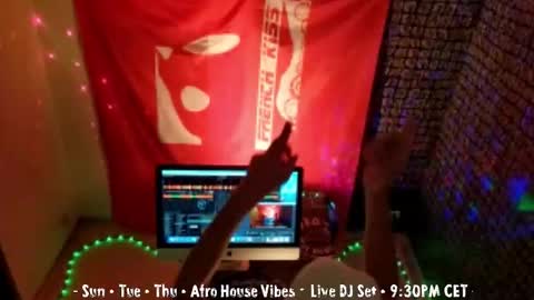 frenchkissdjfk online show from 09.22.25