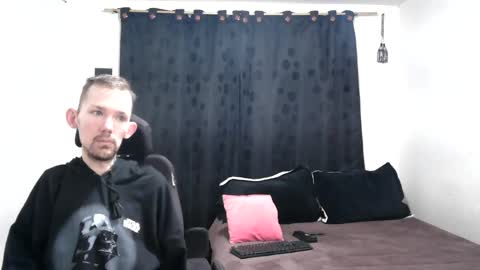 Thomas y Sophia online show from 12.13.24