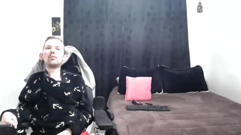 Thomas y Sophia online show from 02.15.25