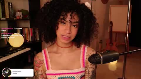 Snapshot of fresatanica chatting on 12.15.25 Vale online show from 12.15.25