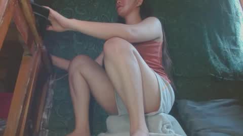 Snapshot of fresh_angelll chatting on 01.22.25 GODDESS Angel online show from 01.22.25