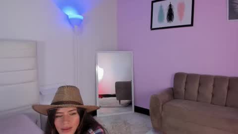 Snapshot of fresitalove01 chatting on 01.10.26 fresitalove01 online show from 01.10.26